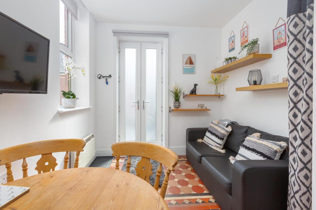 Charles Alexander Short Stay - Clifton Drive Beach Retreat Lytham St Annes Exterior foto