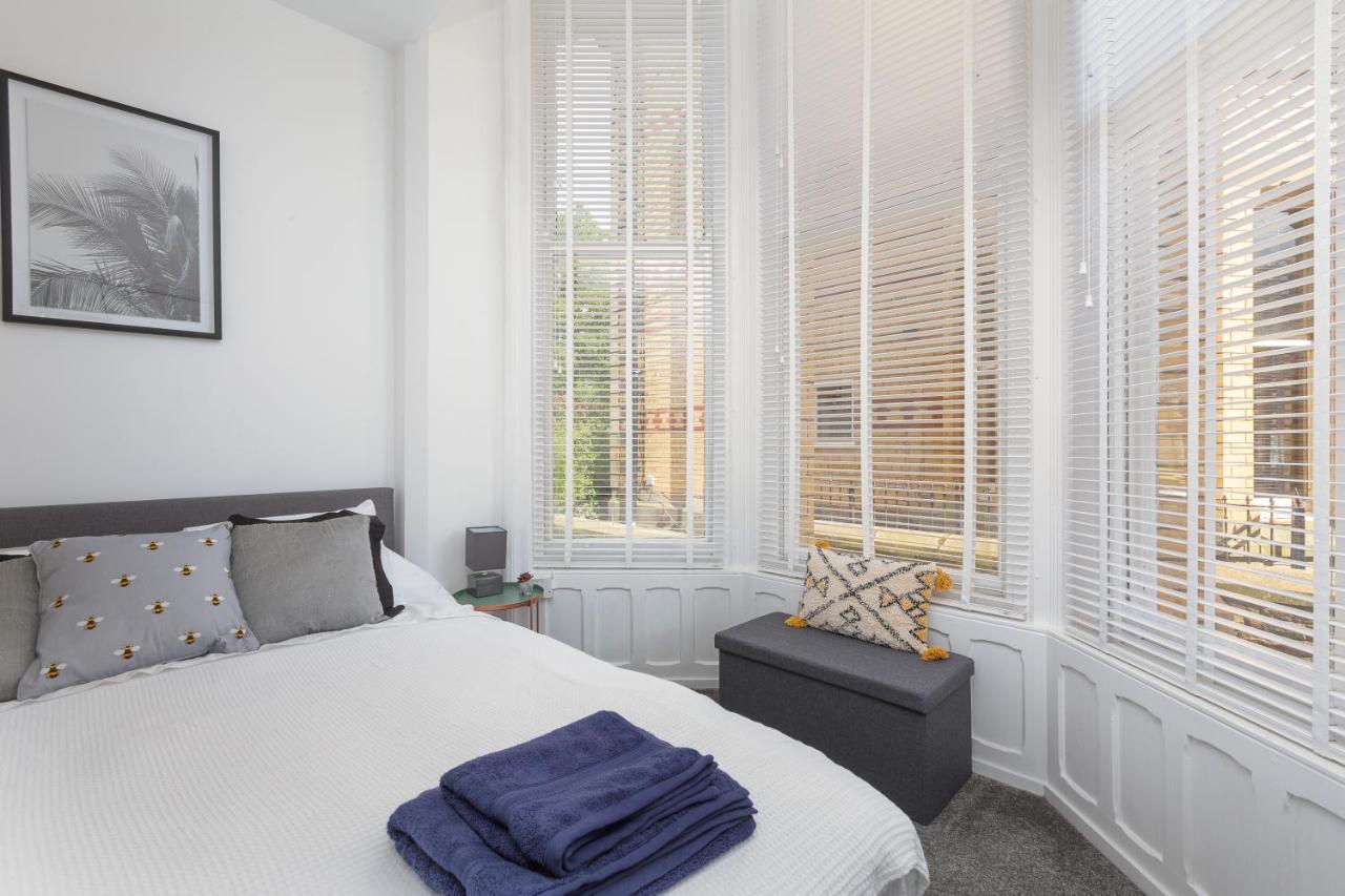 Charles Alexander Short Stay - Clifton Drive Beach Retreat Lytham St Annes Exterior foto